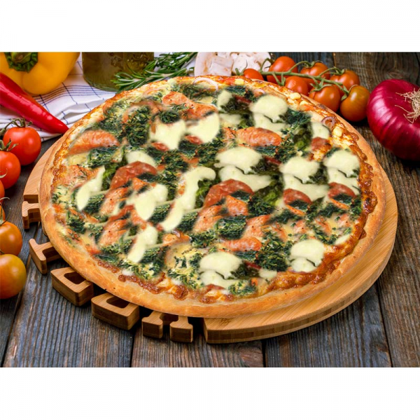 220. Alaska Pizza mit frisches Lachsfilet, Spinat, Mozzarella